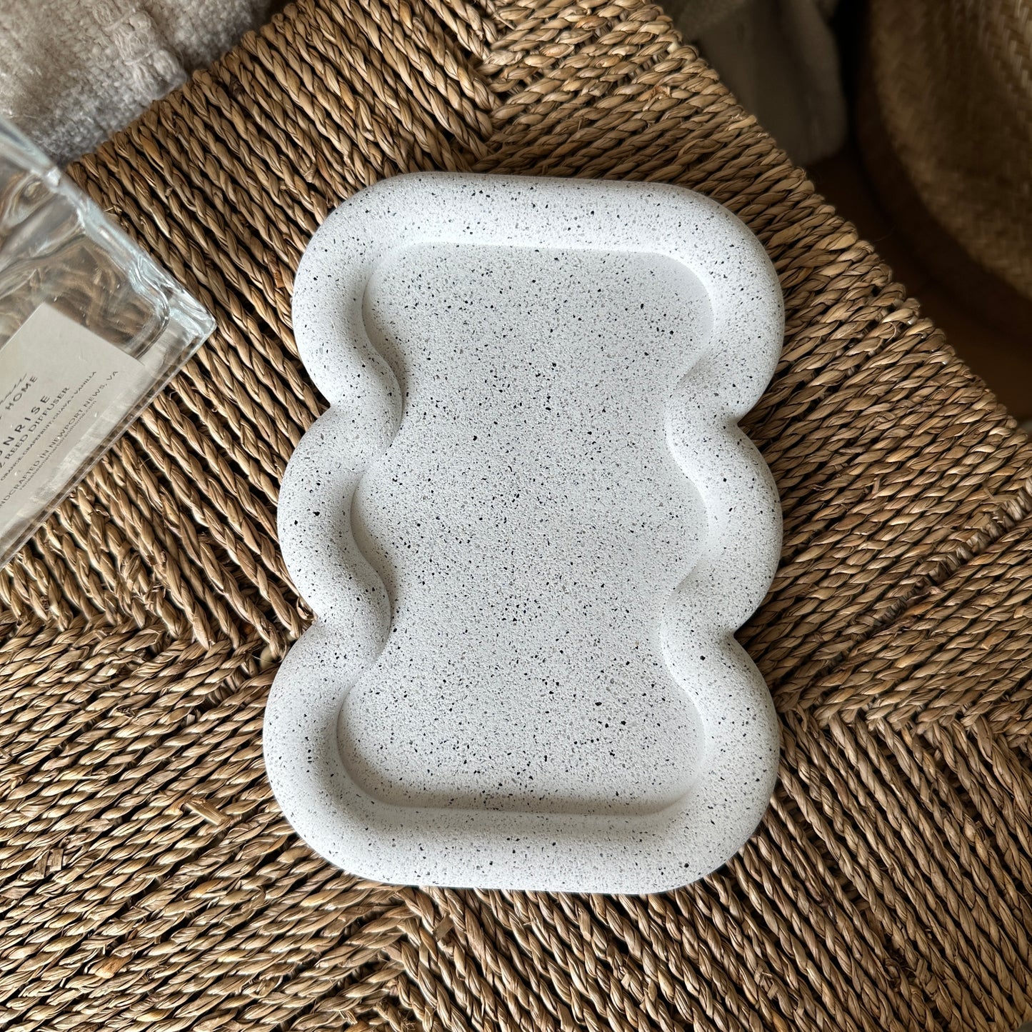 [Granite] Unique Shaped Tray