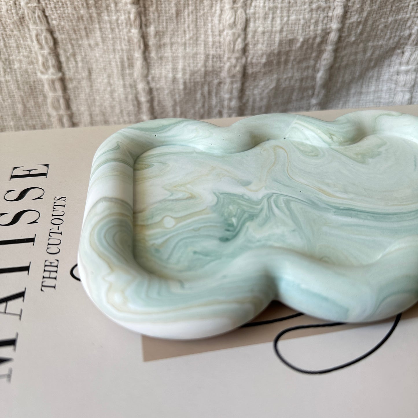 [Green] Unique Shaped Tray