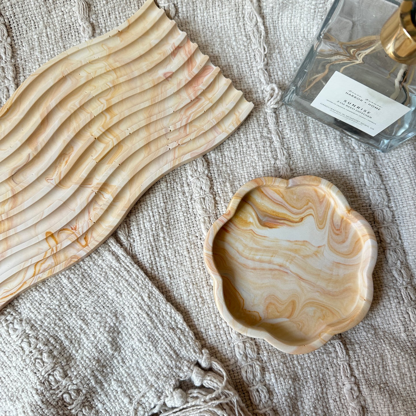 [Sunset_Dark] Wavy Marble Plate