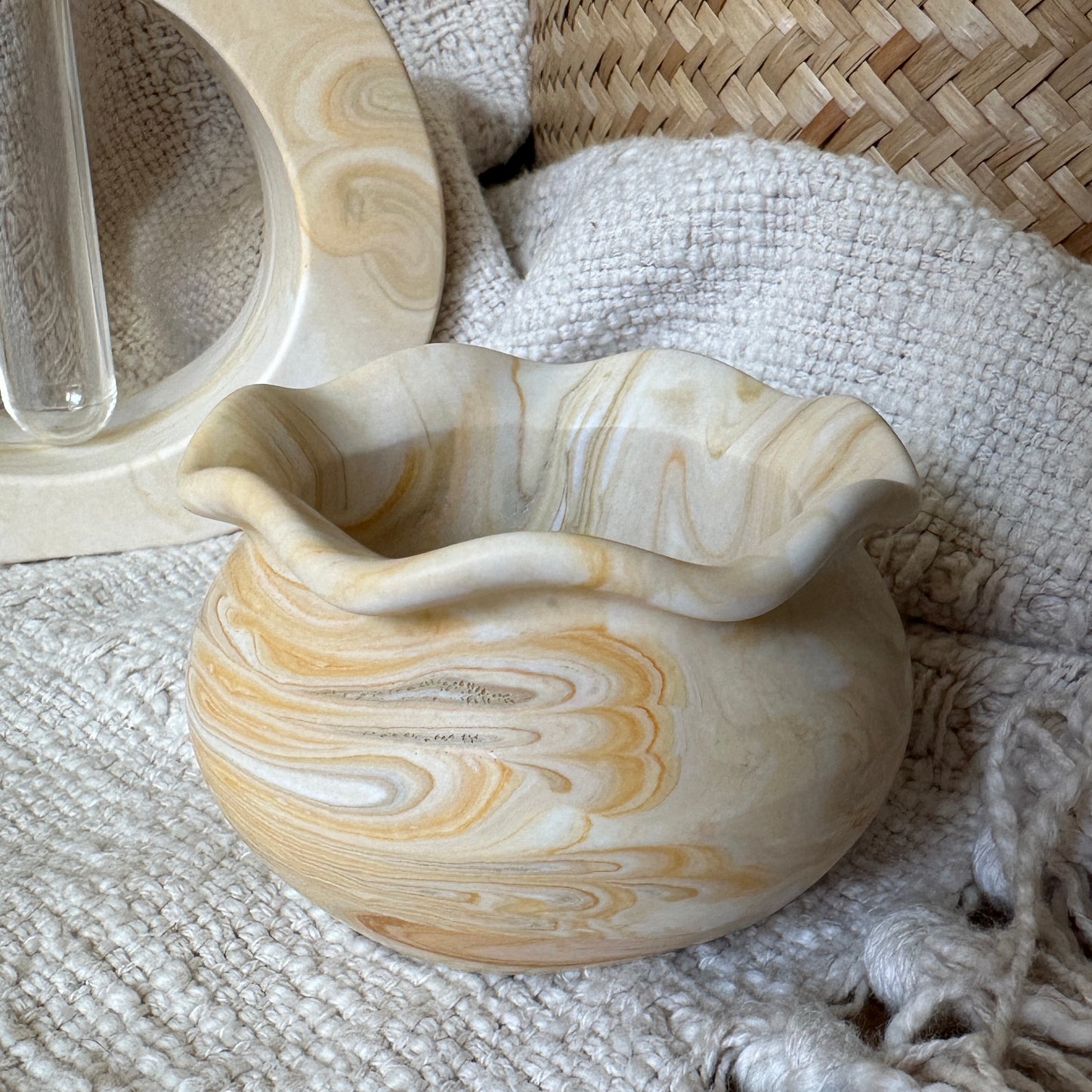 [Beige] Fish Pot Small