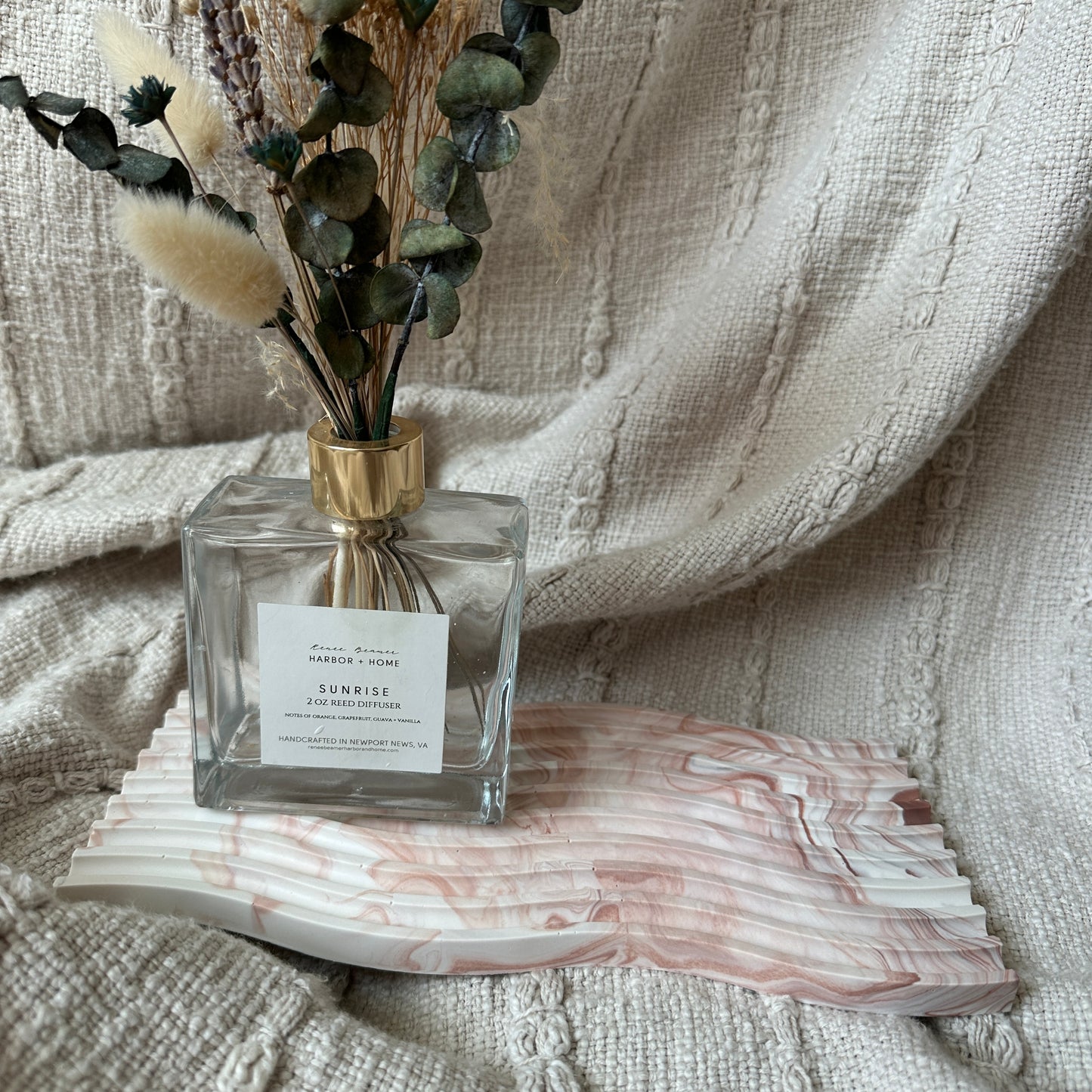 [Pink] Wavy Marble Plate