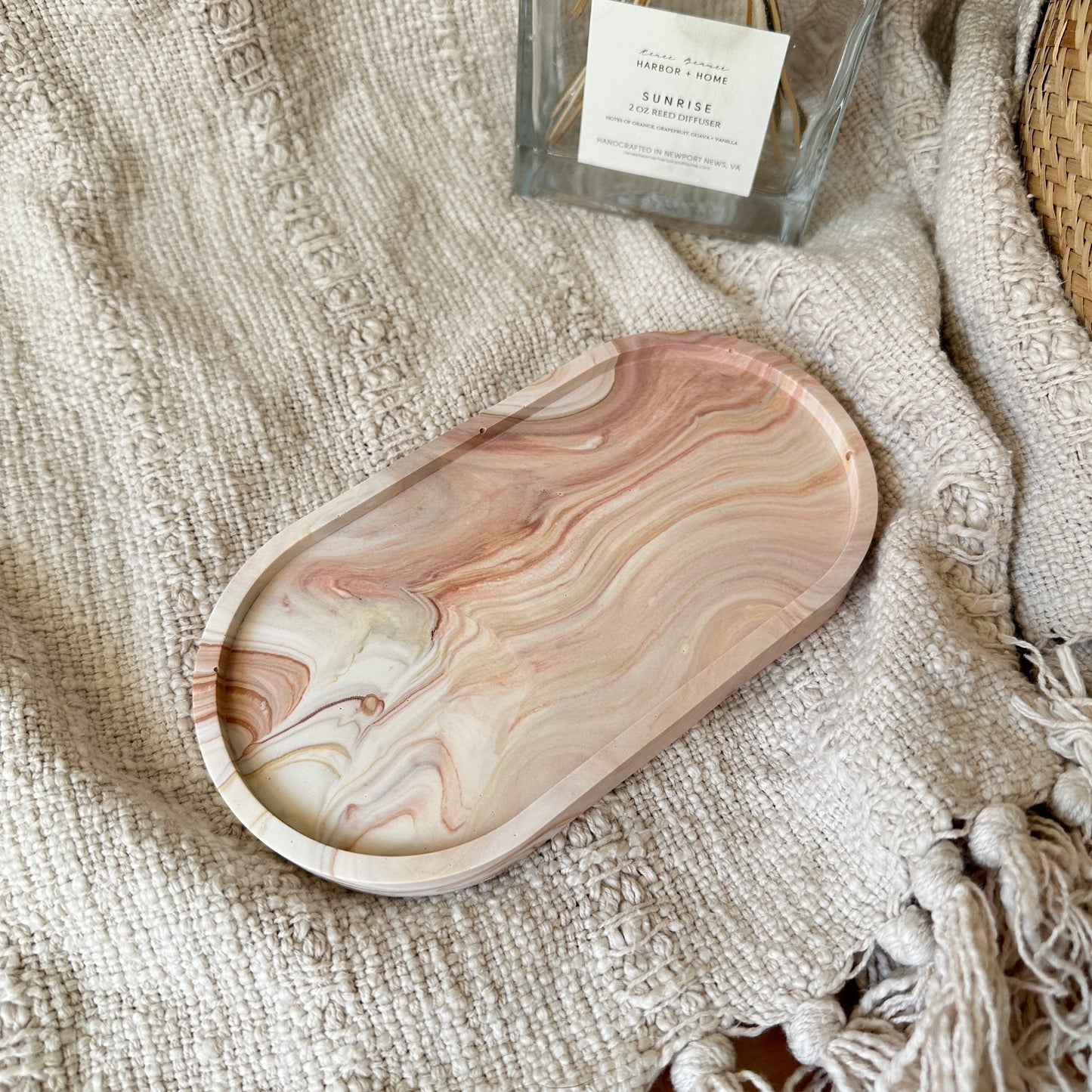 [Pink] Oval Tray