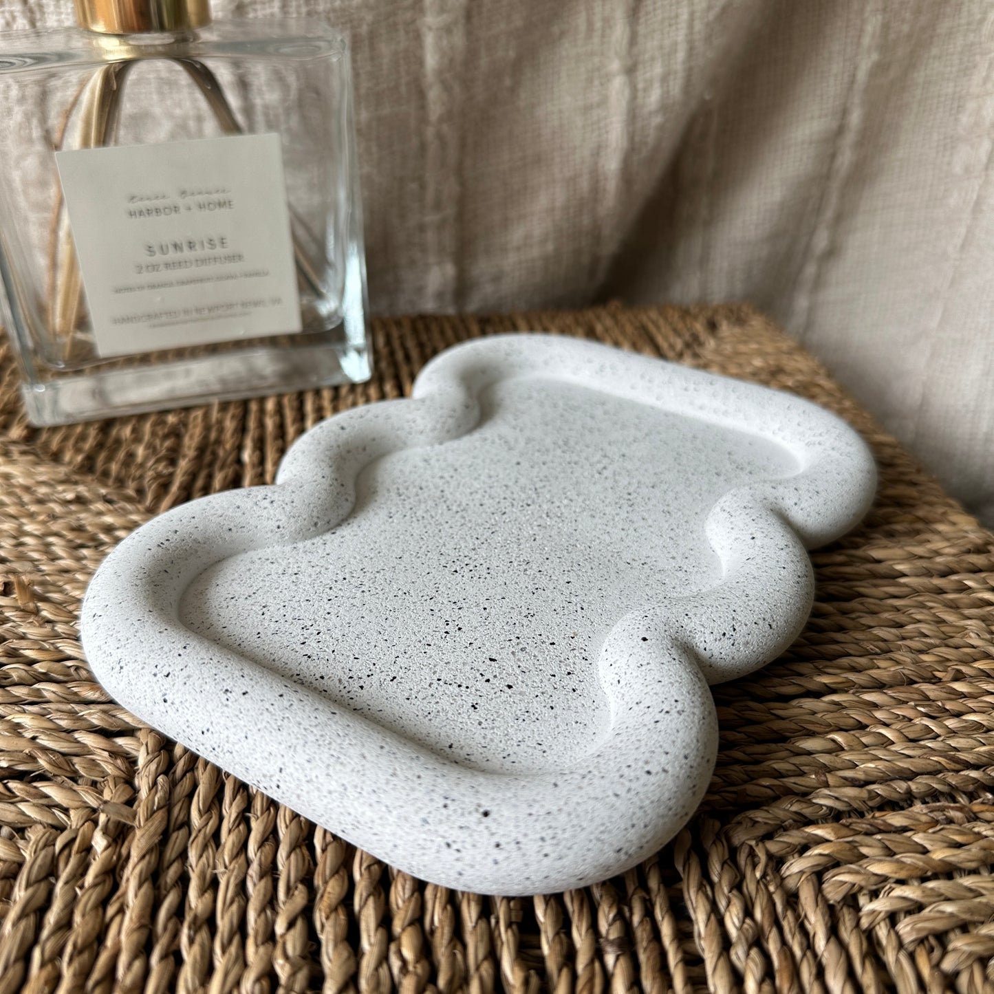 [Granite] Unique Shaped Tray