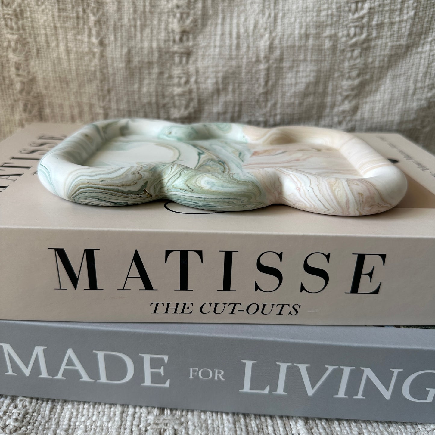 [Pink/Green] Unique Shaped Tray