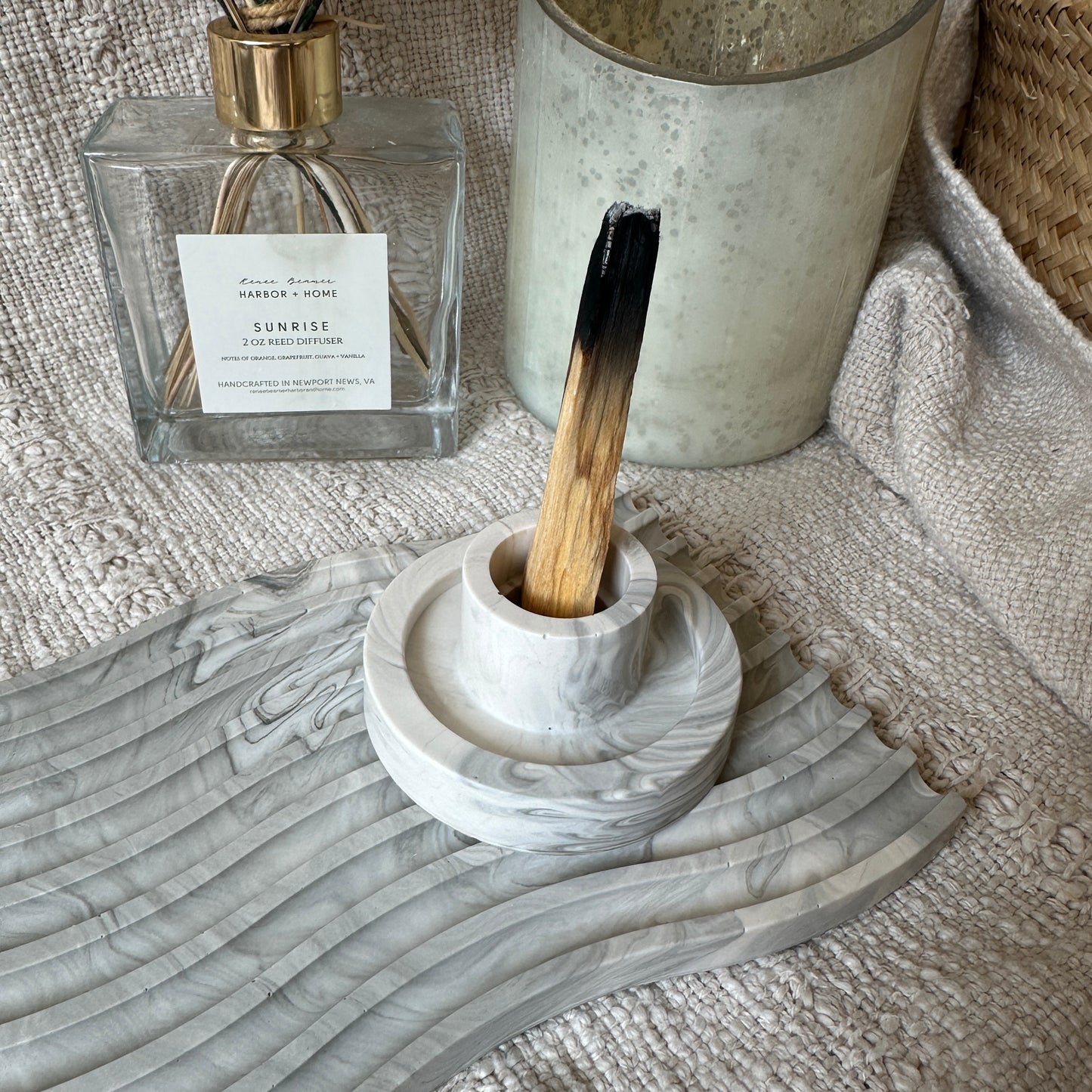 [Gray] Palo Santo Holder