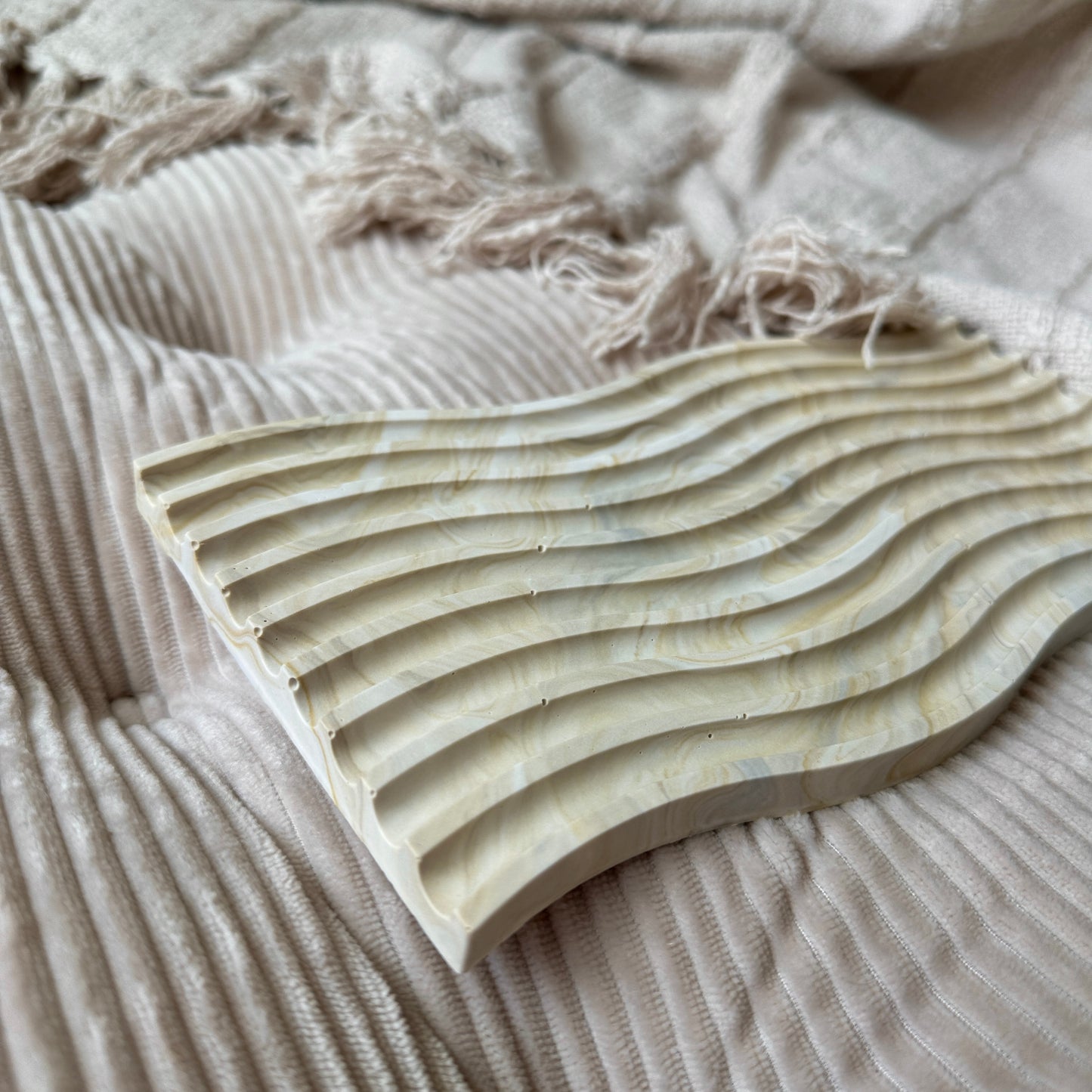 [Yellow] Wavy Marble Plate