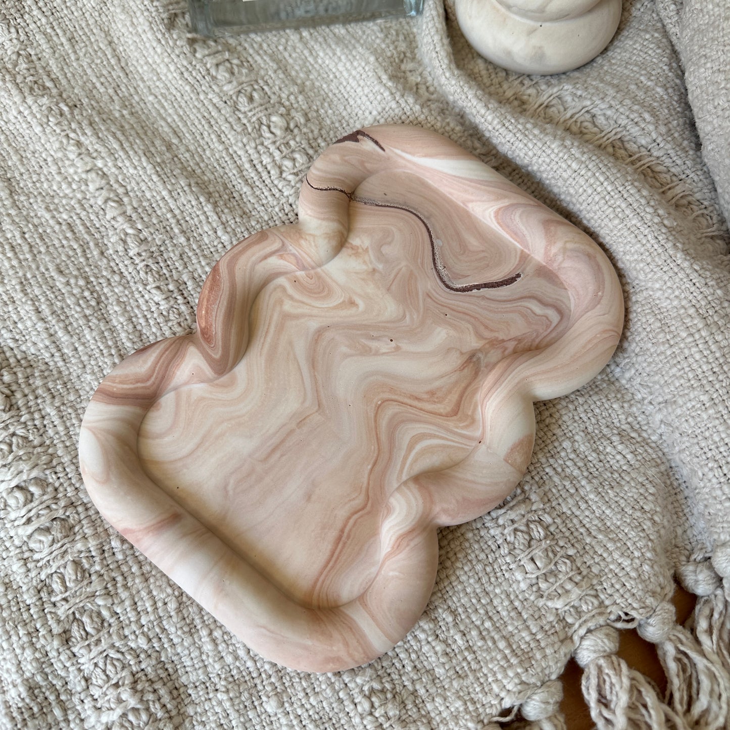 [Pink] Unique Shaped Tray