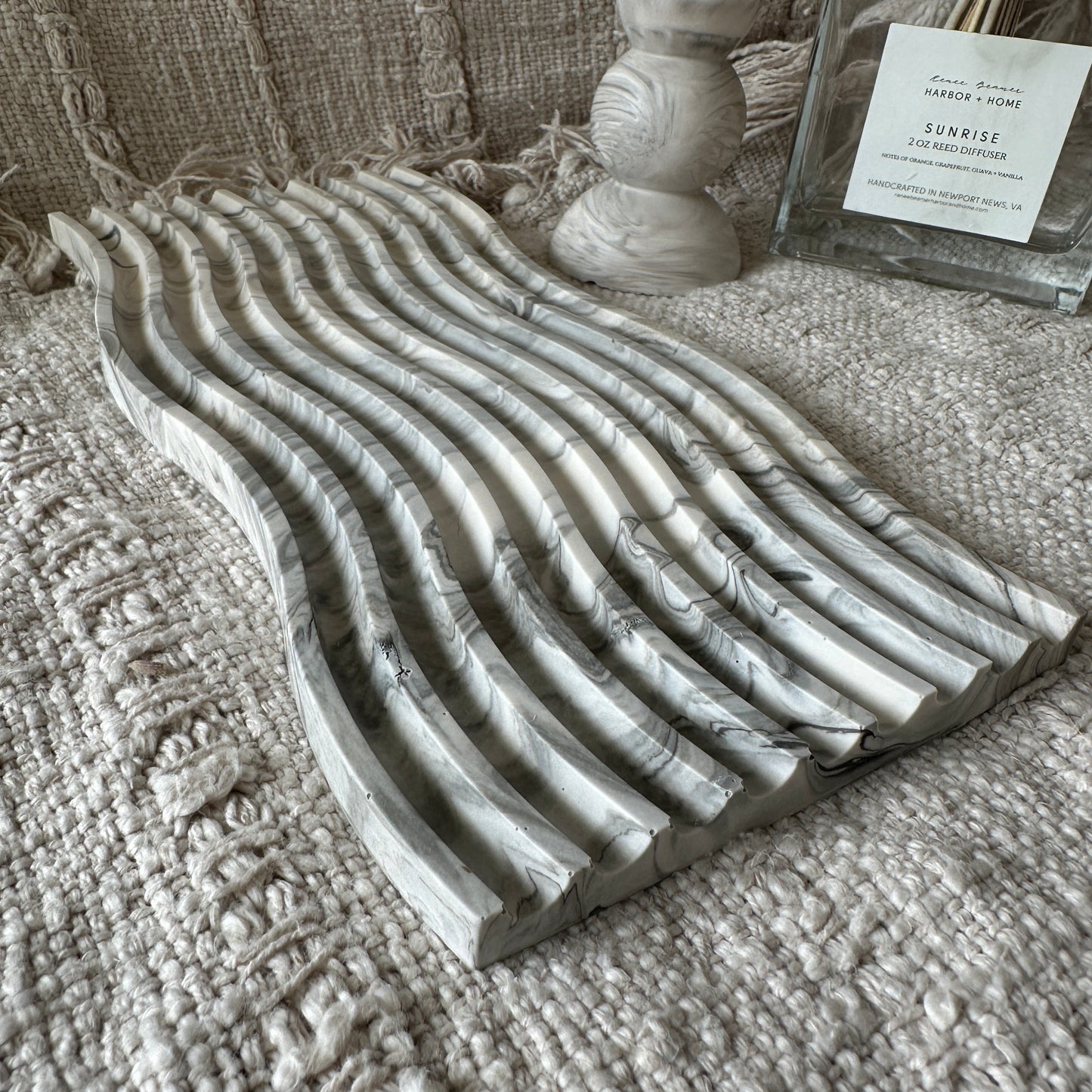 [Gray] Wavy Marble Plate