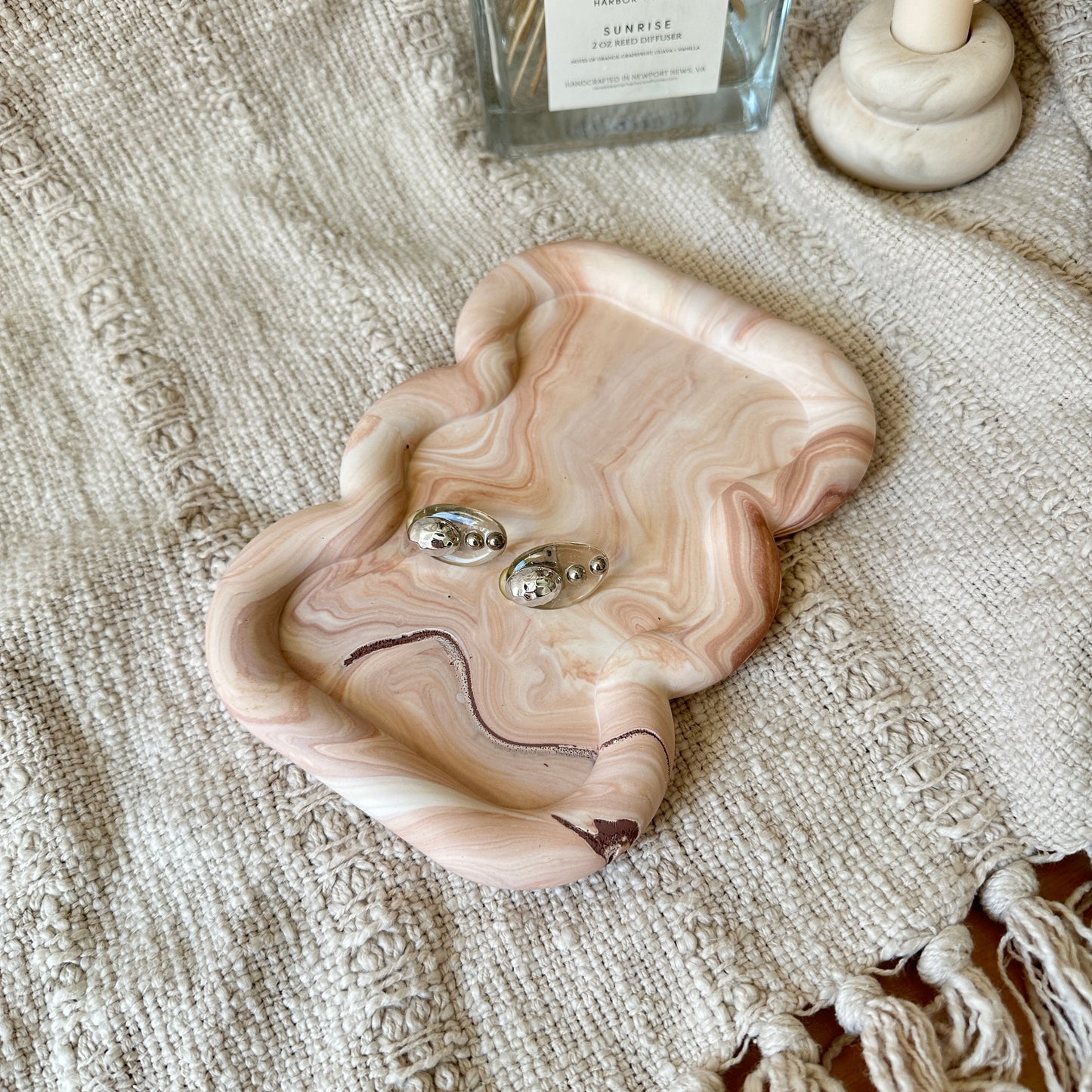 [Pink] Unique Shaped Tray