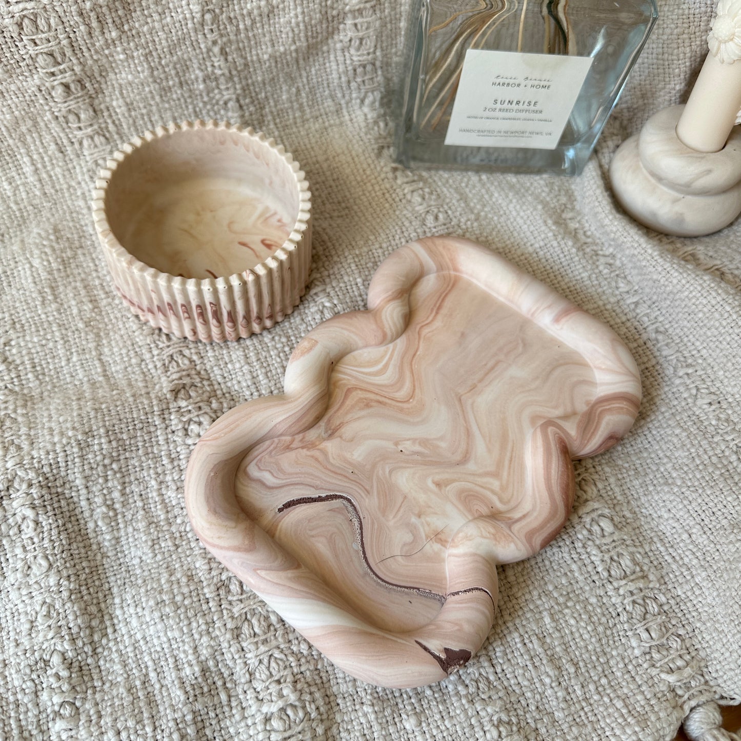 [Pink] Unique Shaped Tray