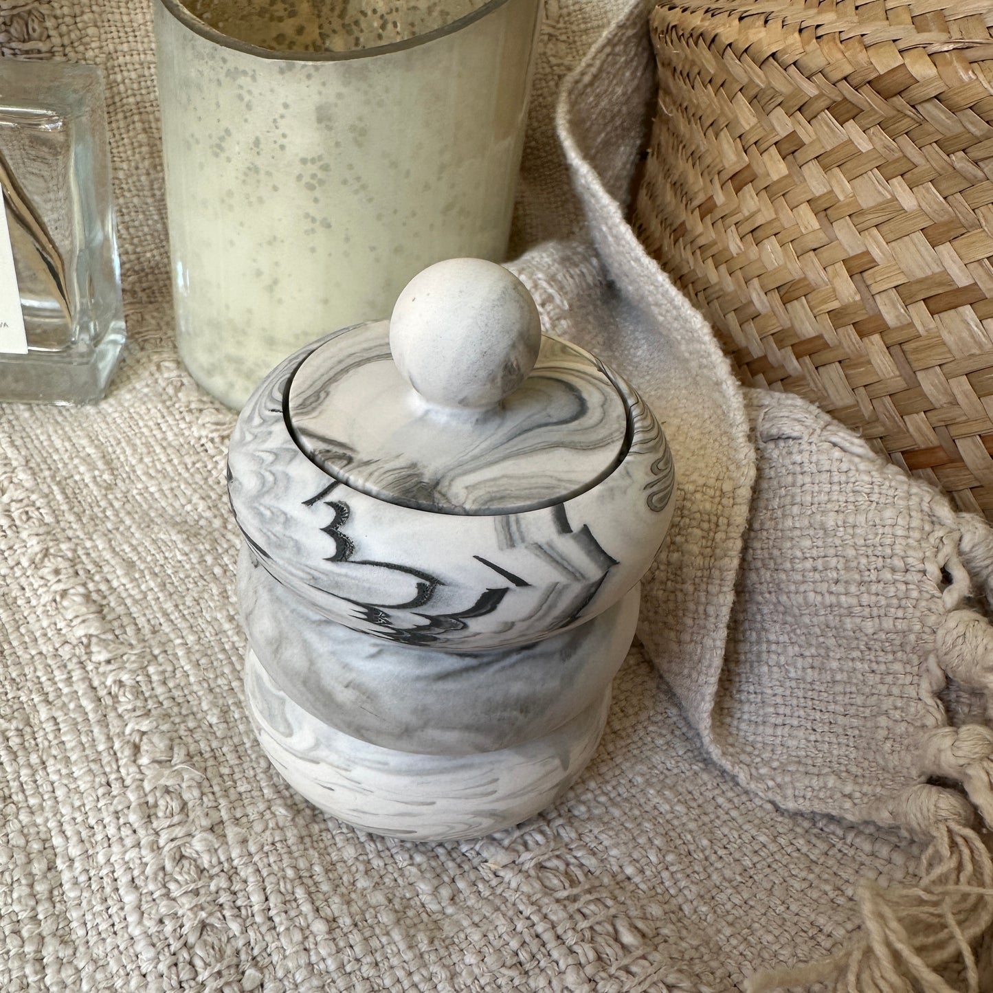 [Gray] Doughnut Decorative Jar