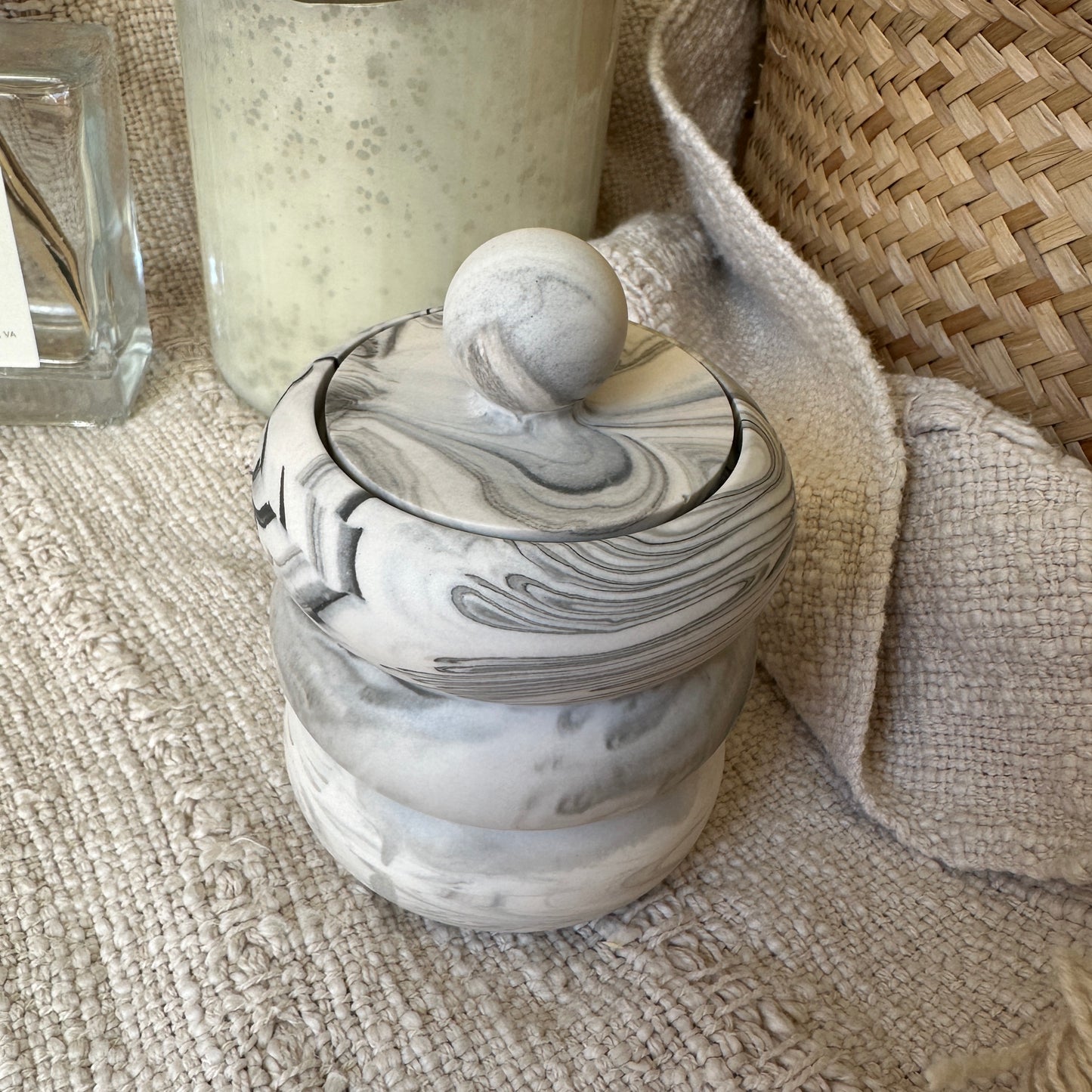 [Gray] Doughnut Decorative Jar