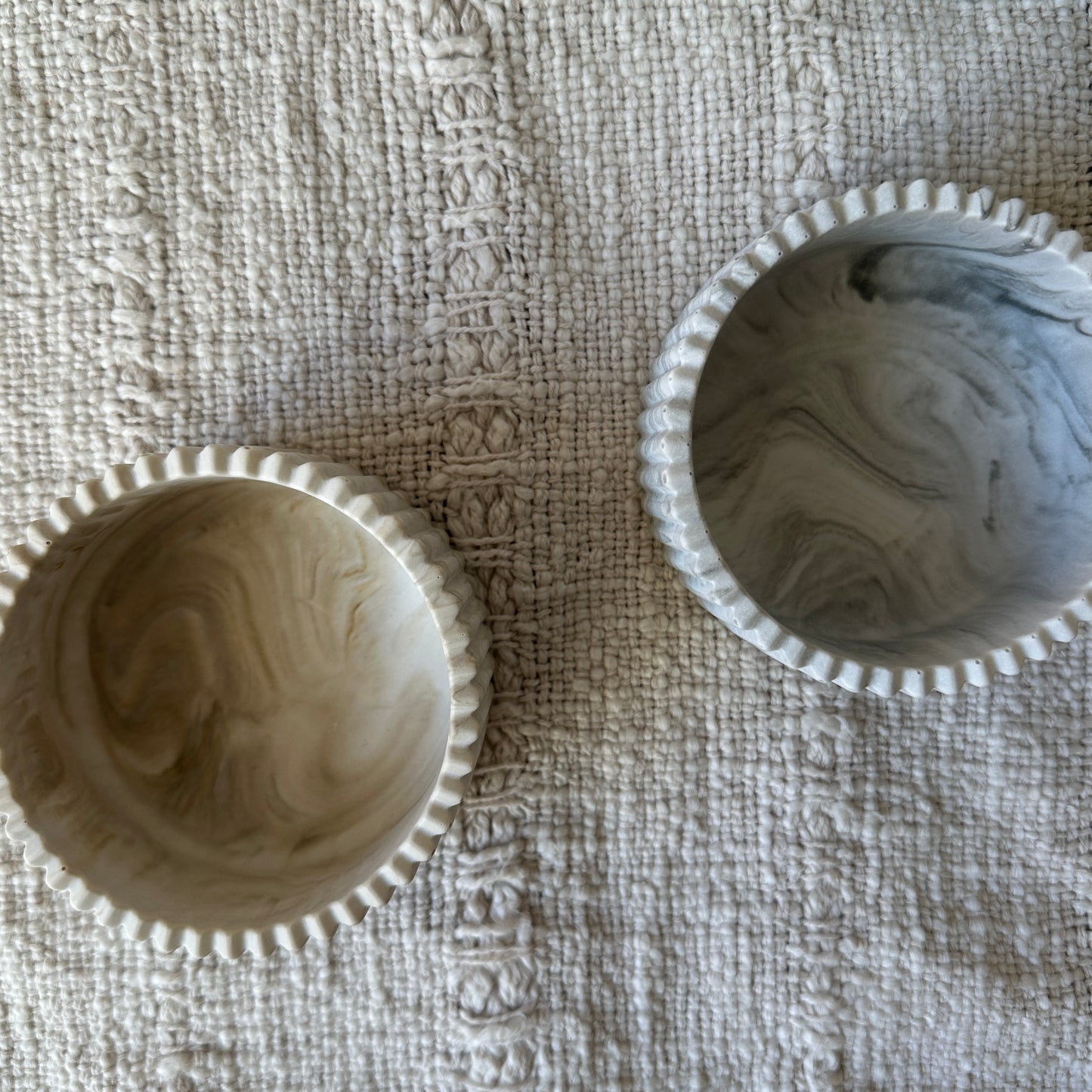 [Gray] Giza Giza Round Box