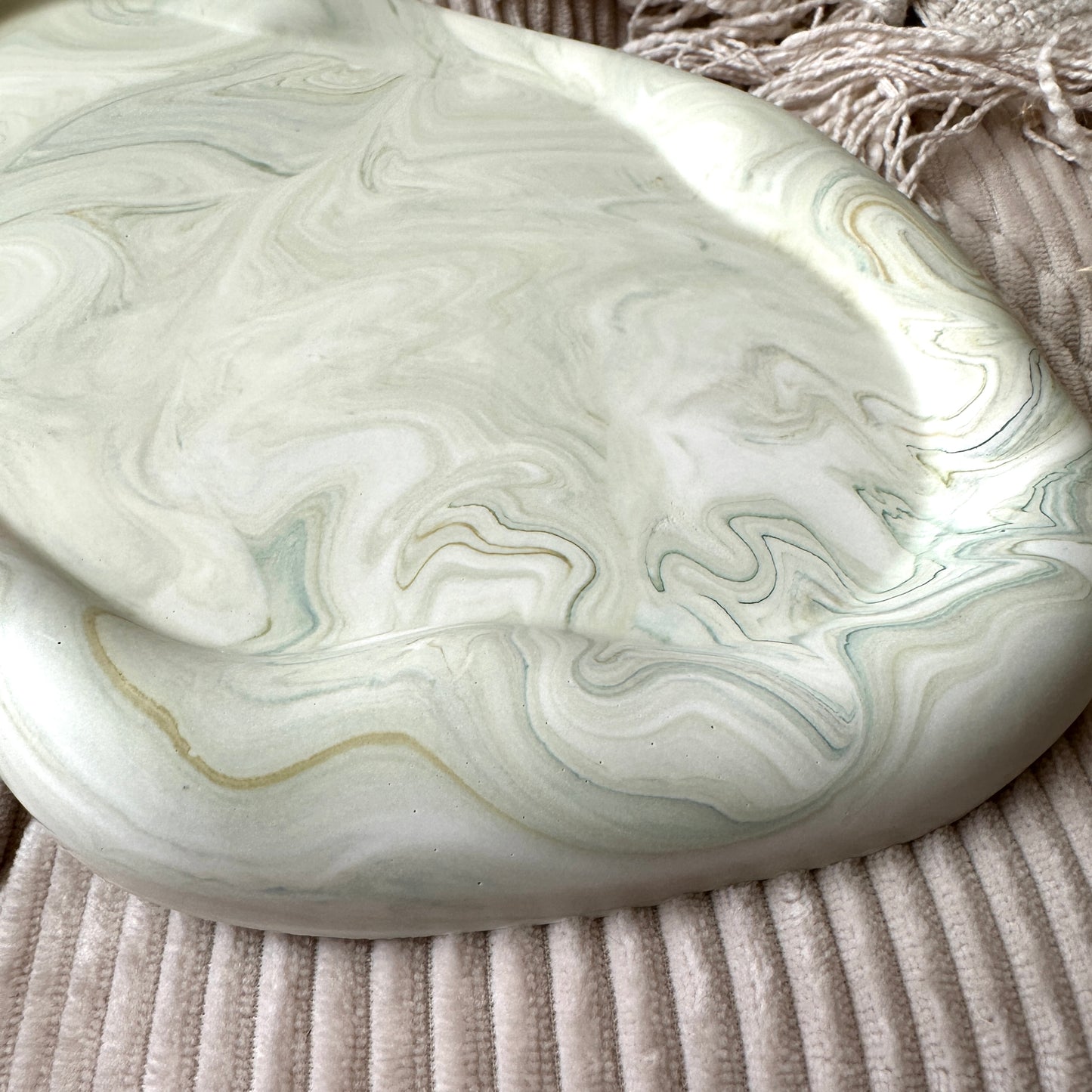 [Green] Wavy Oval Large Plate