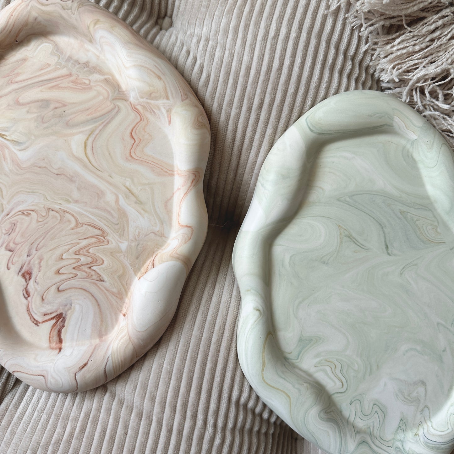 [Green] Wavy Oval Large Plate