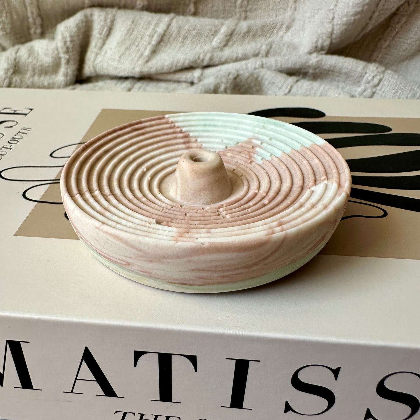 [Pink] Incense Holder
