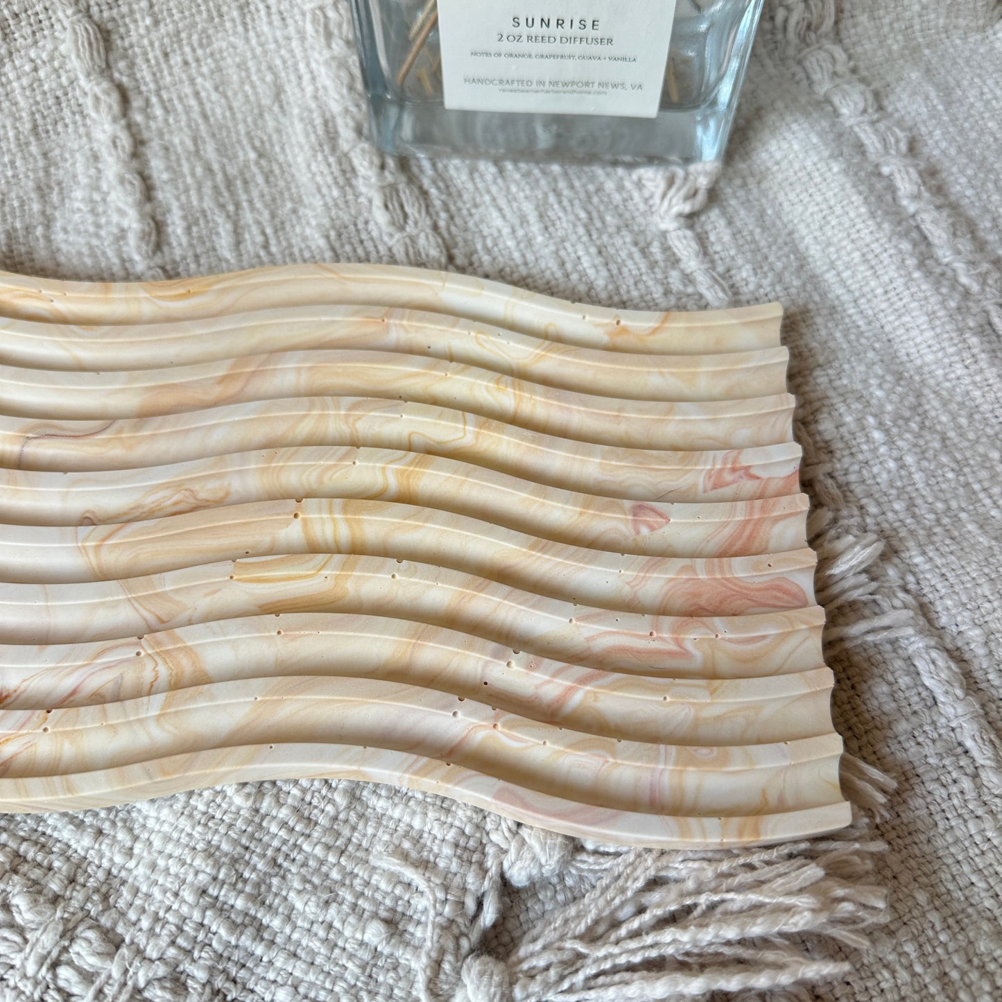 [Sunset_Dark] Wavy Marble Plate