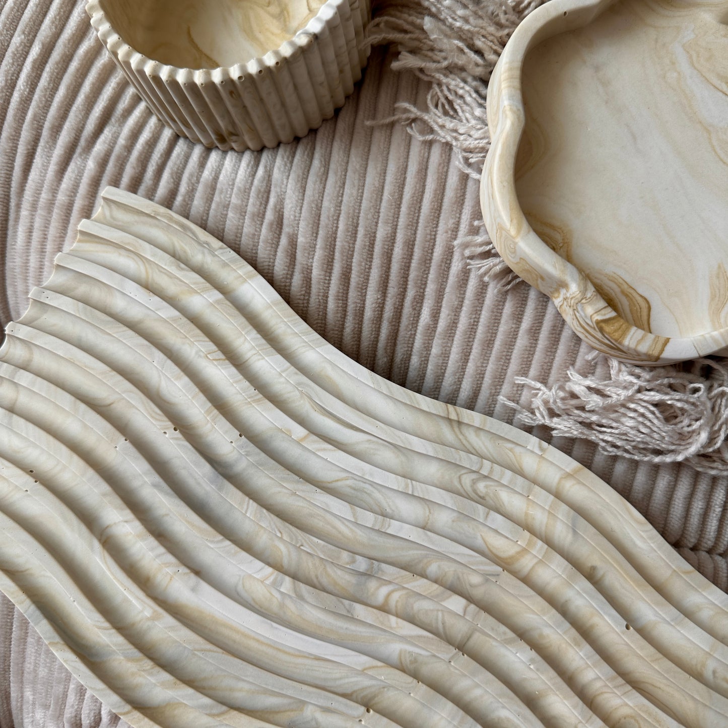 [Yellow] Wavy Marble Plate