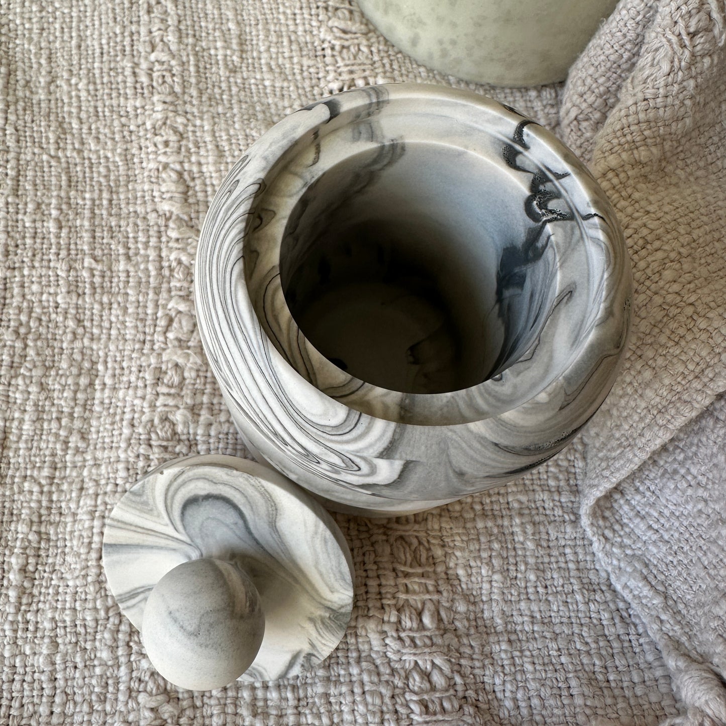 [Gray] Doughnut Decorative Jar