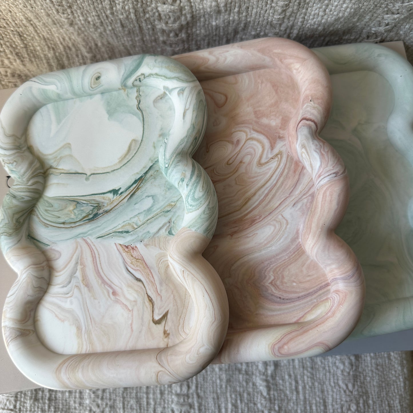 [Pink/Green] Unique Shaped Tray
