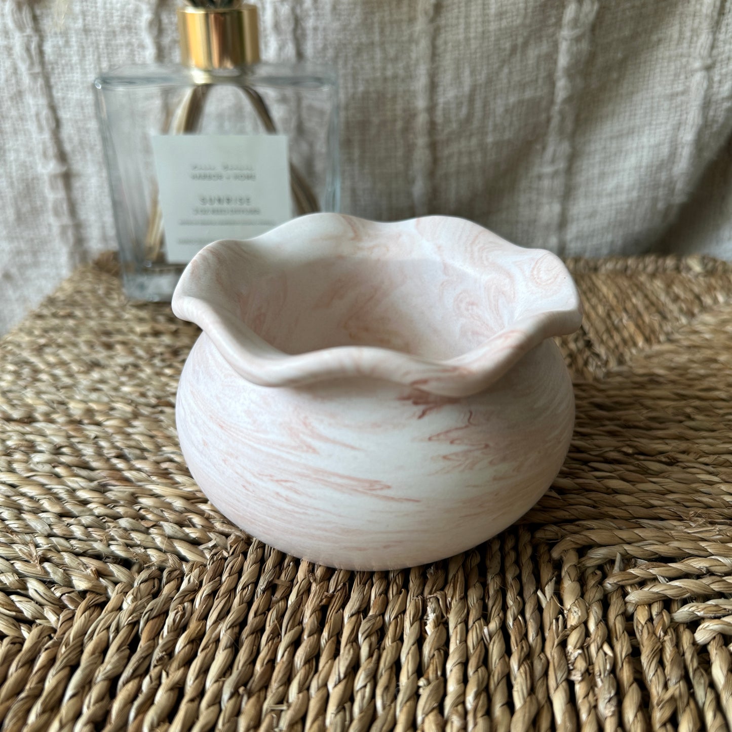 [Pink] Fish Pot Large