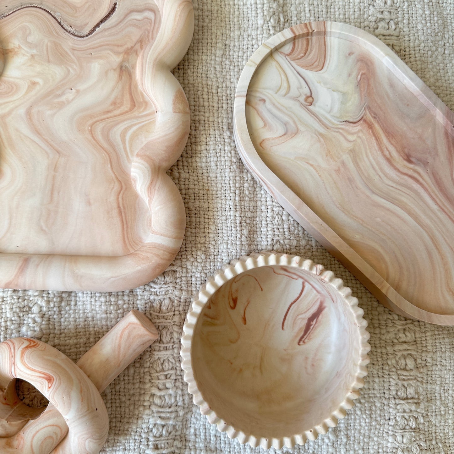 [Pink] Oval Tray