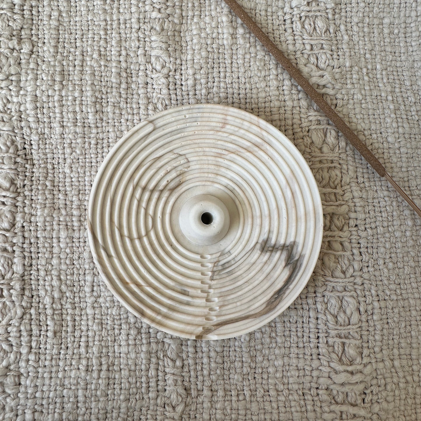 [Grayish] Incense Holder