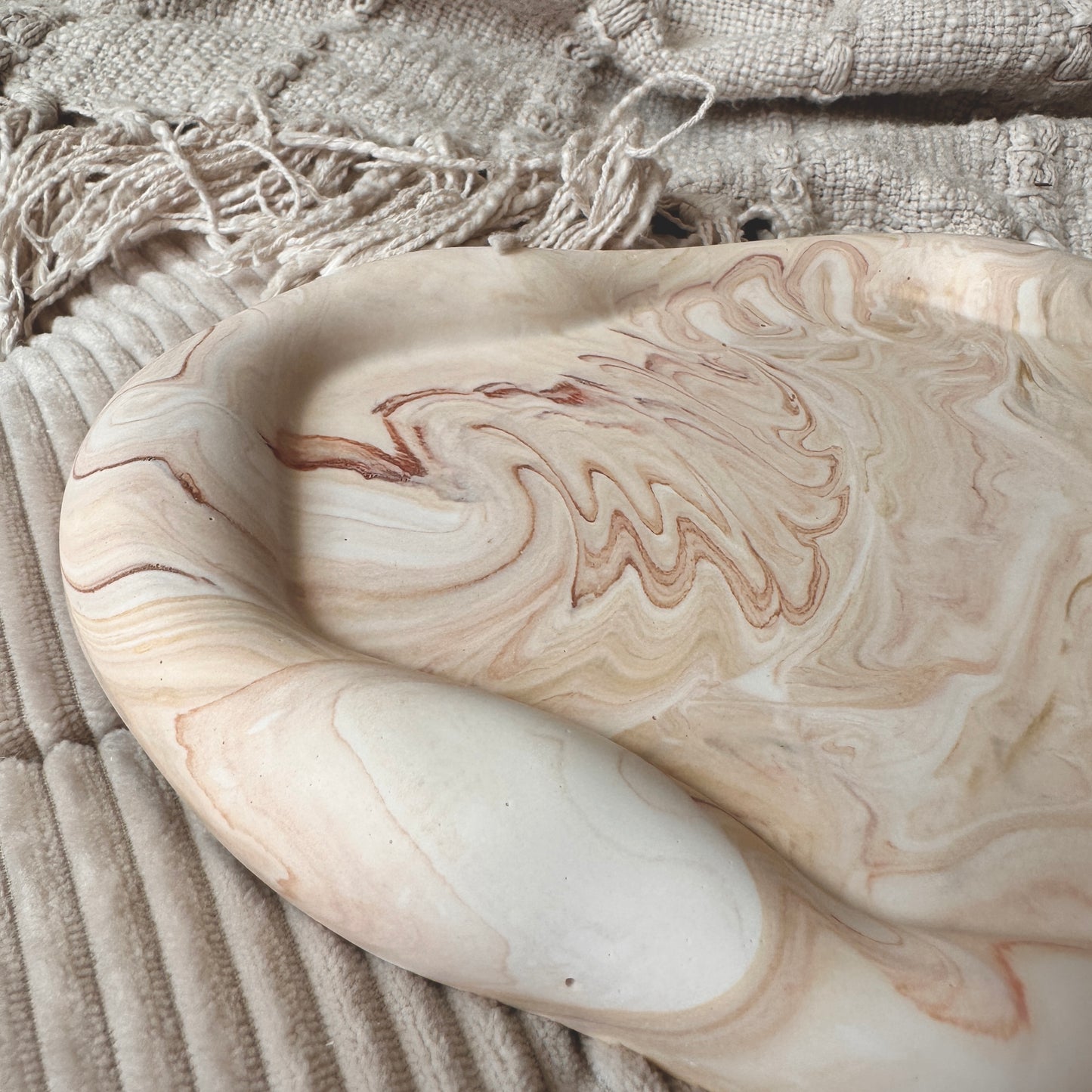 [Brown] Wavy Oval Large Plate