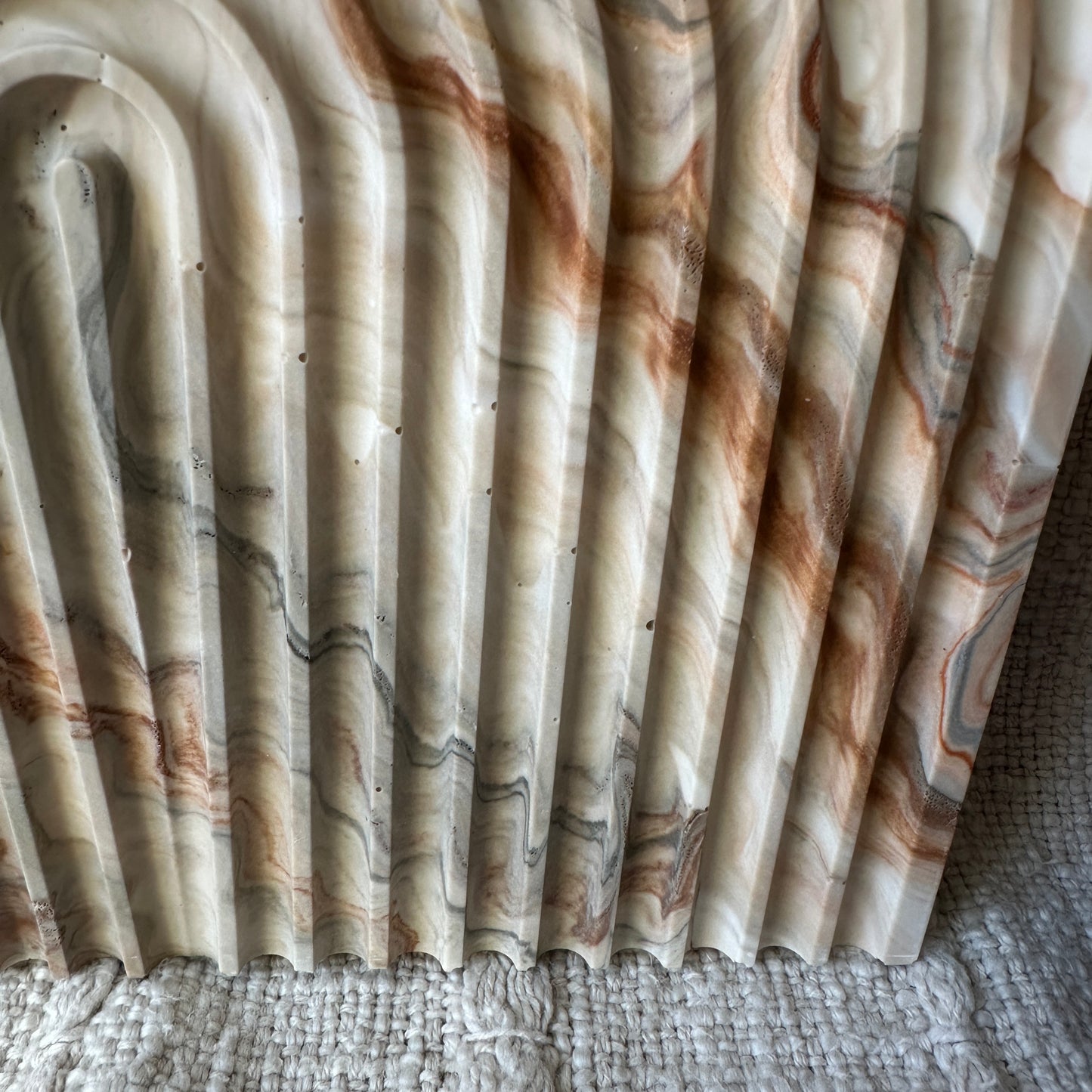 [Brown] Arch Marble Plate