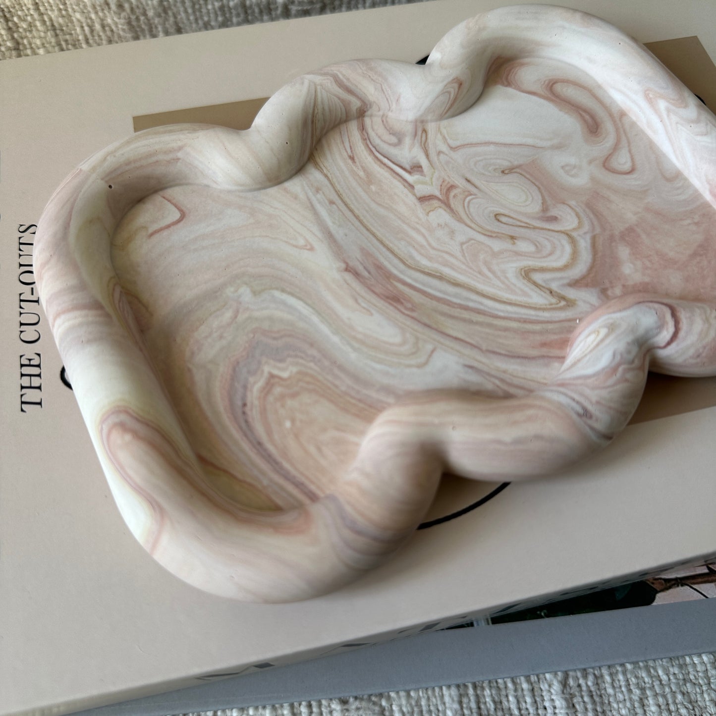[Pink] Unique Shaped Tray
