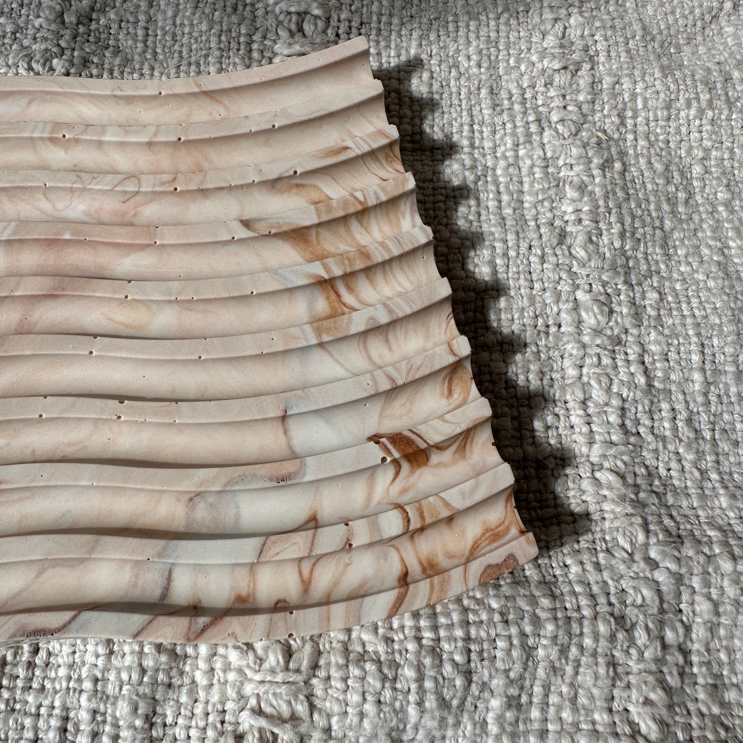 [Pink] Wavy Marble Plate