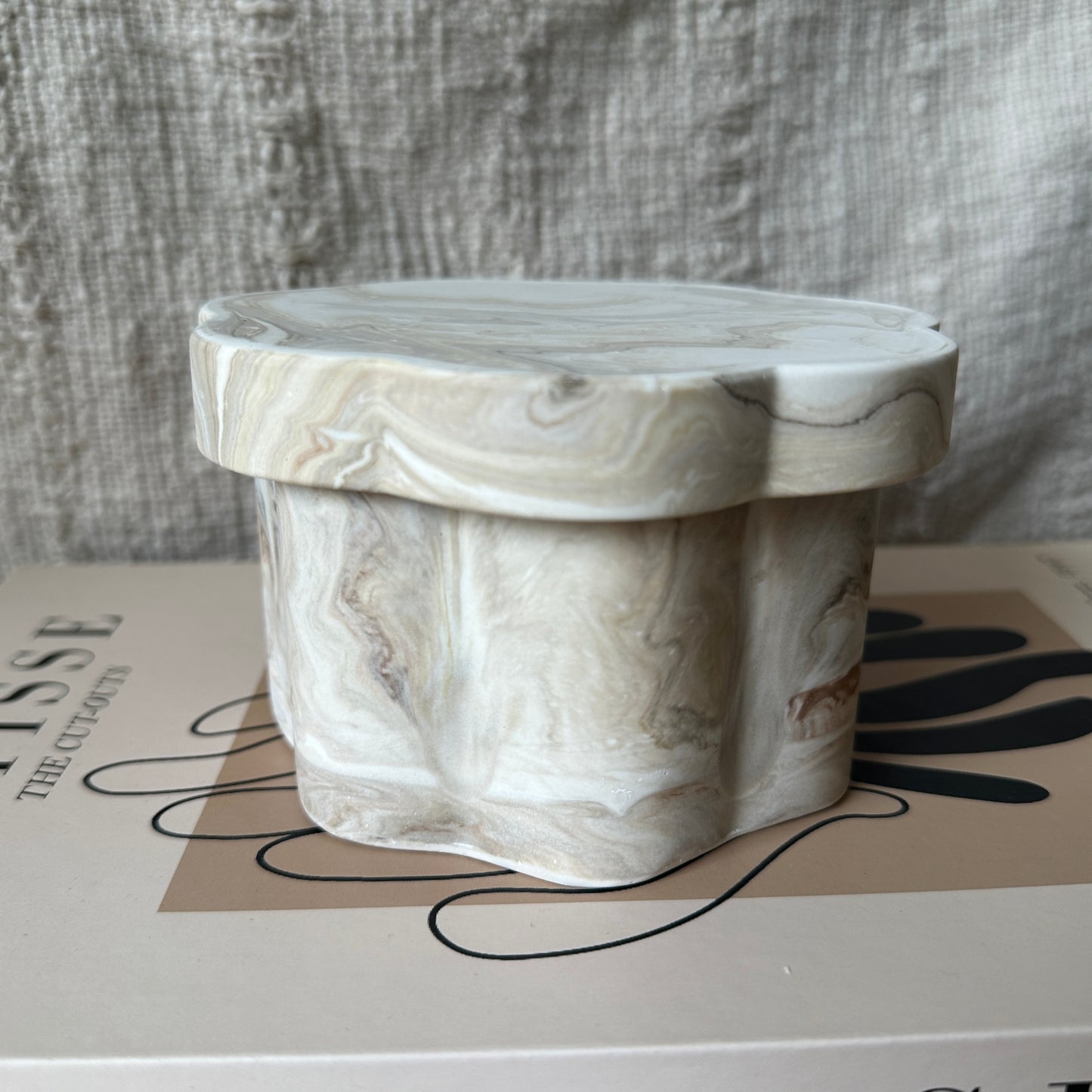 [Brown] Flower Box